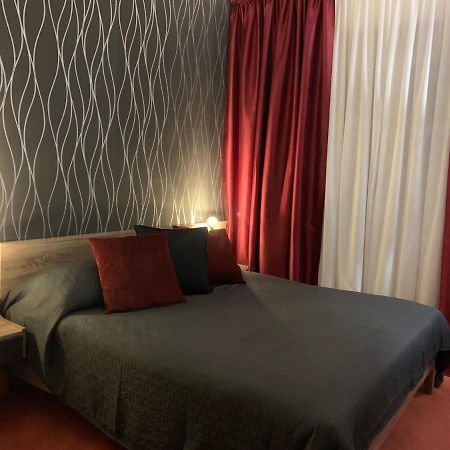 Hotel Gostisce Stari Grad Senozece Exteriér fotografie